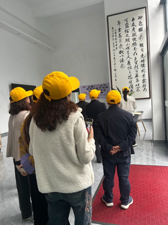 文艺赋能企业行·天元区书法家协会走进湖南特科能科技股份有限公司